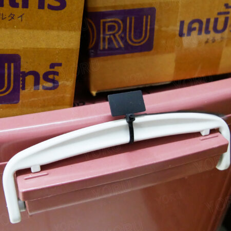 เคเบิ้ลไทร์มีป้าย YORU สีดำ