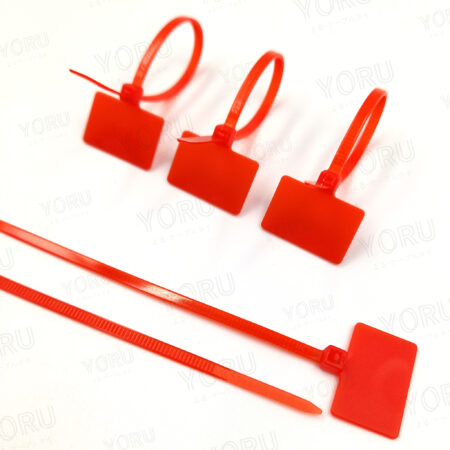 เคเบิ้ลไทร์มีป้าย YORU สีแดง
