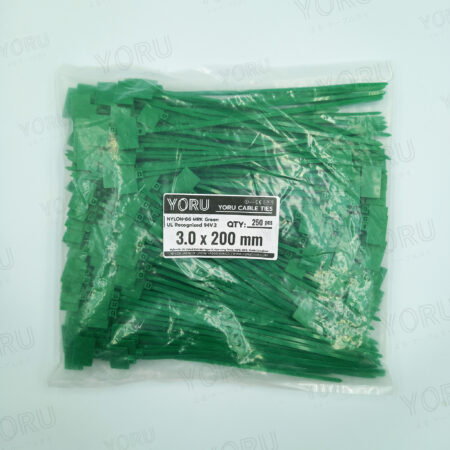 เคเบิ้ลไทร์มีป้าย YORU สีเขียว